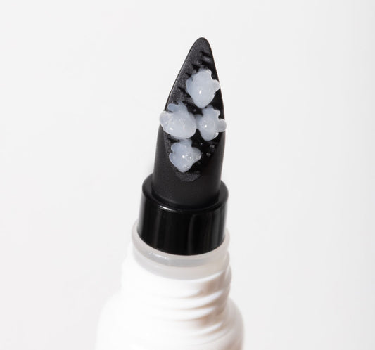 LIP ESSENCE- EXFOLIATING SILK BALM